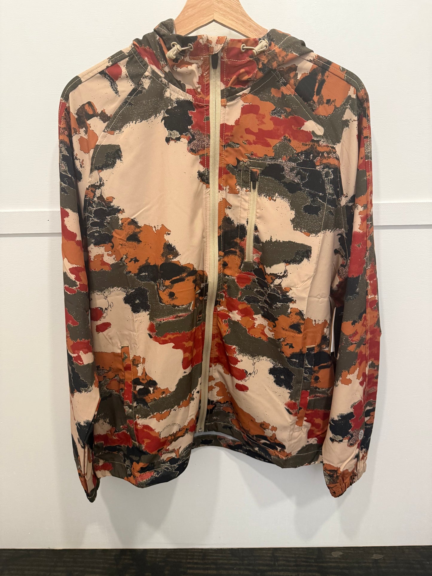 Warm Up Jacket Cam
